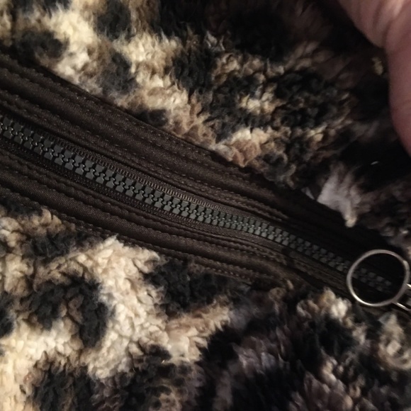 Girls leopard Sherpa Jacket midlayer - Picture 5 of 5